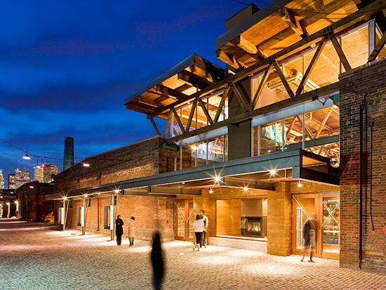 Young Centre - Kuwabara Payne McKenna Blumberg Architects Young Centre - Kuwabara Payne McKenna Blumberg Architects