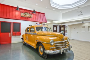 Garage and Taxi at Belfair Gardens