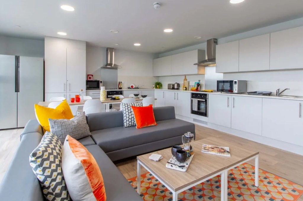 Fresh, The Refinery, Leeds