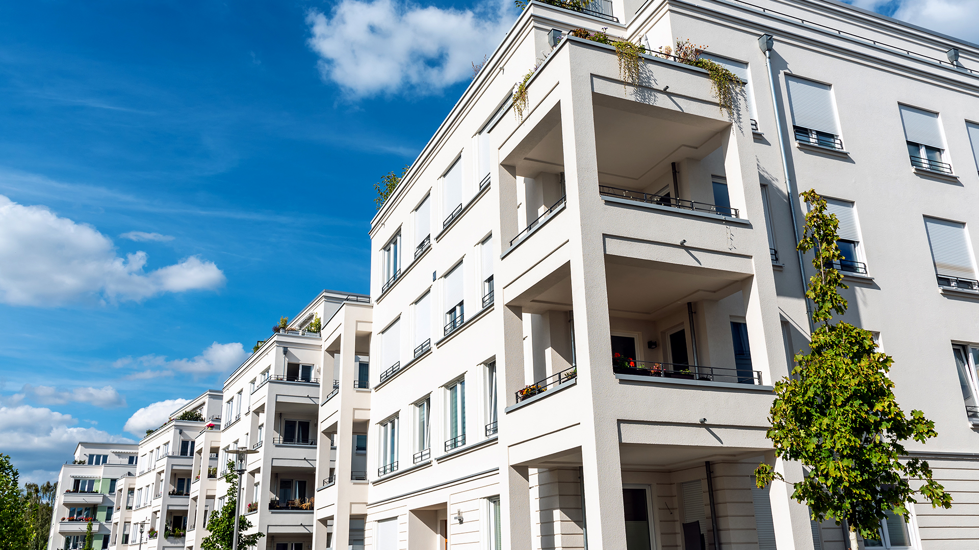 Yardi Matrix multifamily report October 2025