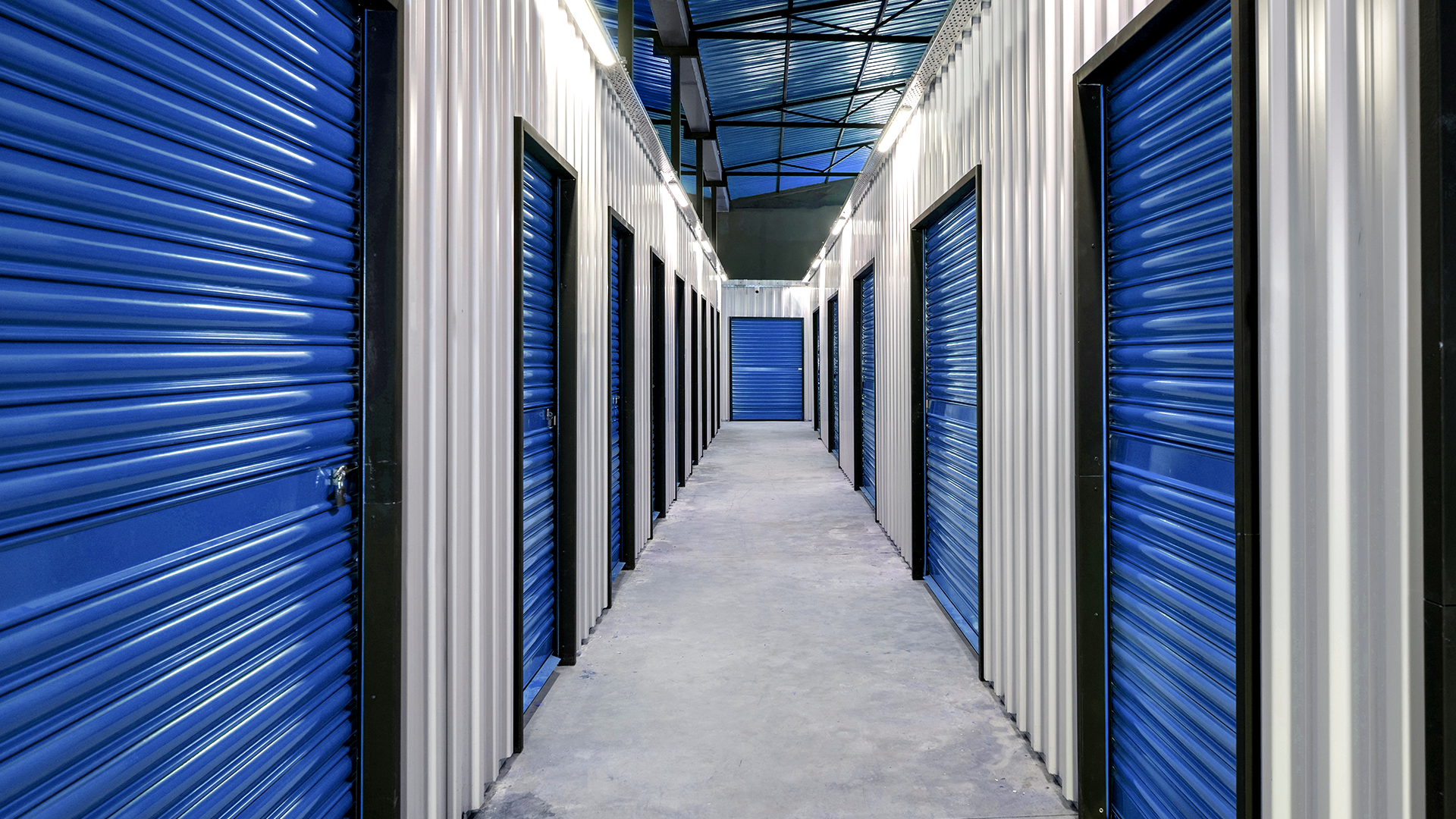 Self storage facility